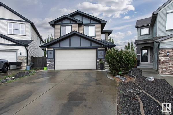 9577 219A ST NW, Edmonton, AB T5T 4A9