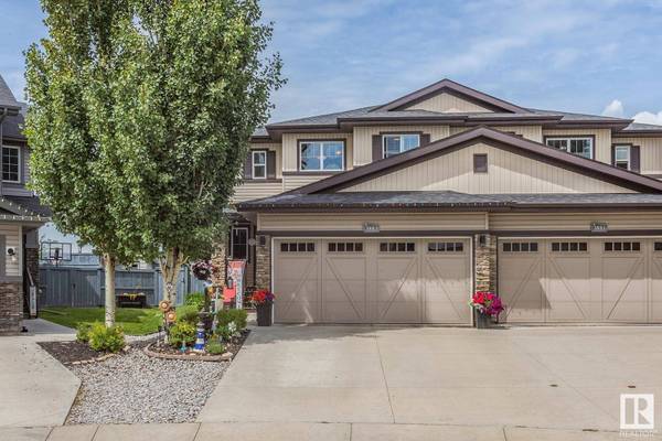 3883 GALLINGER LO NW, Edmonton, AB T5T 4G6