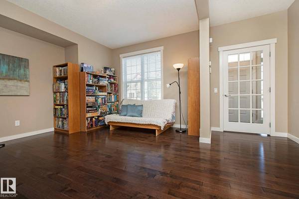 711 DECOTEAU WY NW, Edmonton, AB T5E 6P3