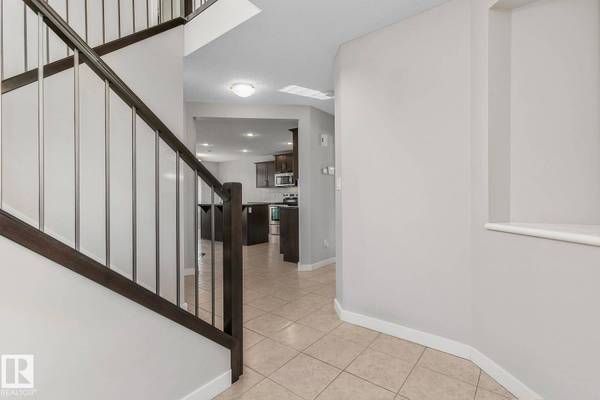 1129 59A ST SW, Edmonton, AB T6X 0T2