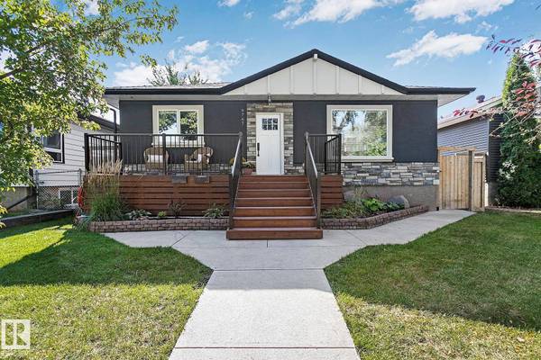 9767 65 AV NW, Edmonton, AB T6E 0K5