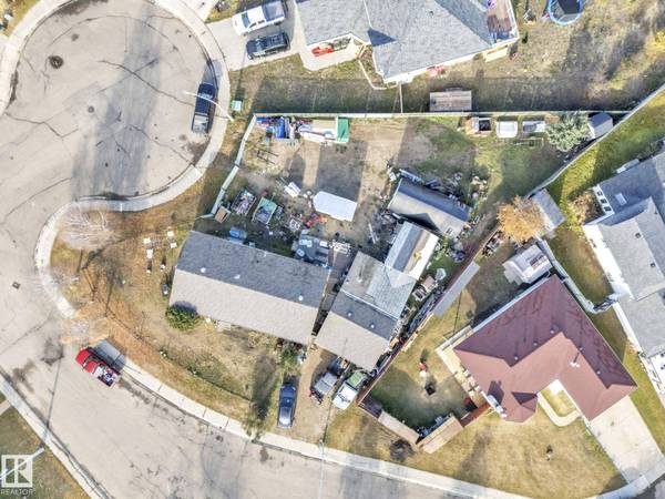 5228 49 AV, Onoway, AB T0E 1V0