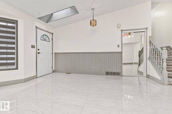 Edmonton, AB T5Y 2L2