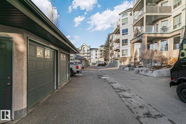 #506 182 HADDOW CL NW, Edmonton, AB T6R 2V1