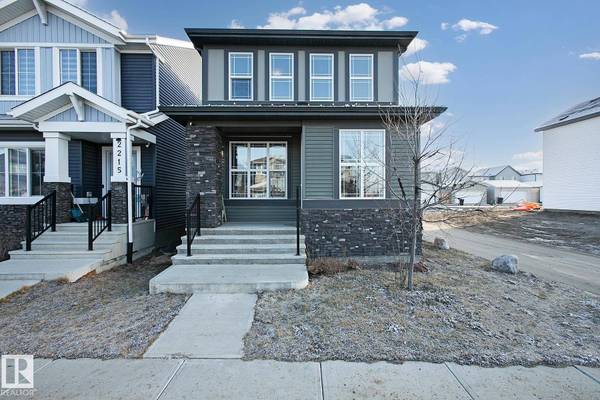 2219 160 ST SW, Edmonton, AB T6W 4E5