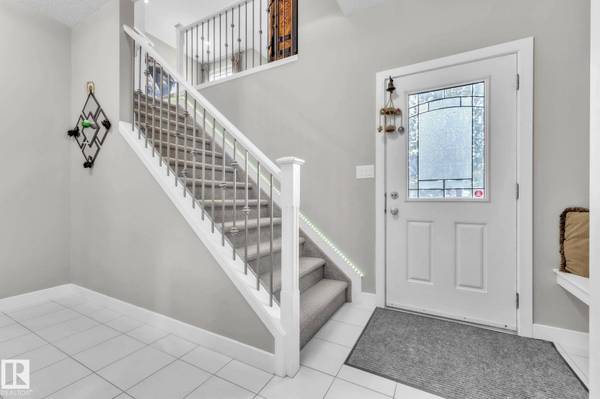 14007 138 ST NW, Edmonton, AB T6V 0L5