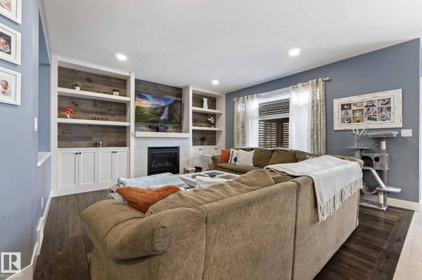 1082 ALLENDALE CR, Sherwood Park, AB T8H 0X7
