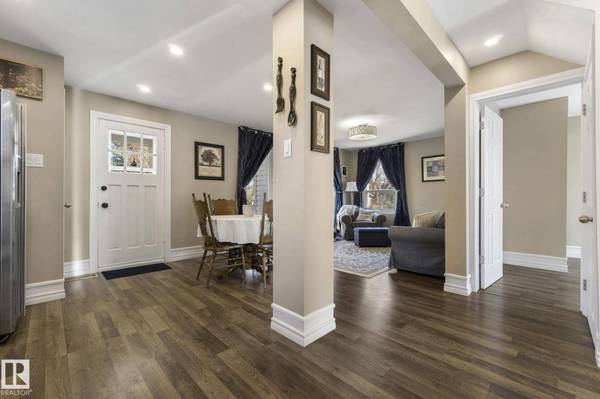 10117 103 AV, Morinville, AB T8R 1A7