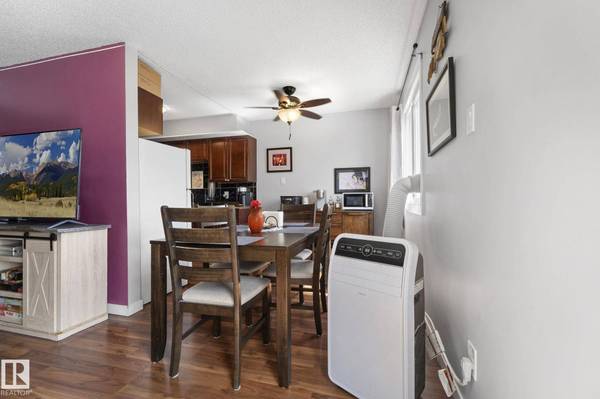 163 CORNELL CT NW, Edmonton, AB T5C 3C3