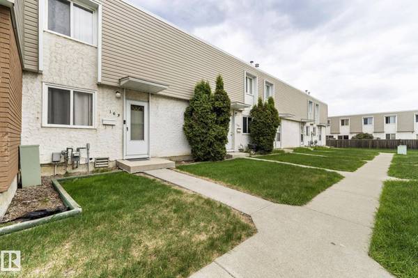 163 CORNELL CT NW, Edmonton, AB T5C 3C3