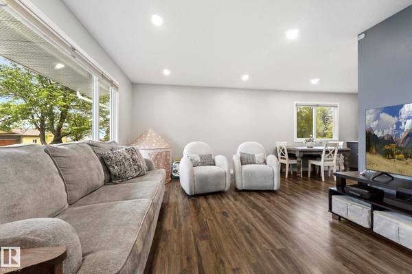 4702 50 AV, Beaumont, AB T4X 1H5