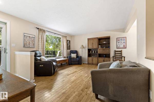 13411 105 ST NW, Edmonton, AB T5E 4S7