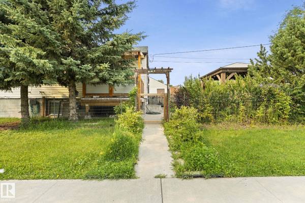 11903 125 ST NW, Edmonton, AB T5L 0S3