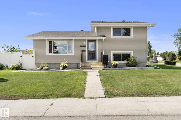 14402 64 ST NW, Edmonton, AB T5A 2C1