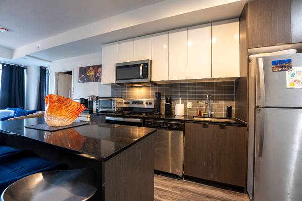 859 The Queensway N/A #715, Toronto W07, ON M8Z 1N8