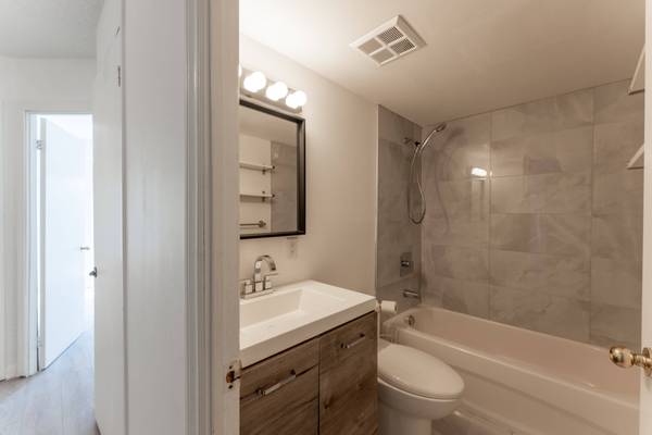 3 Everson DR #651, Toronto C14, ON M2N 7C2