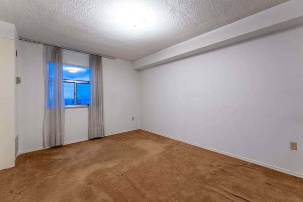 205 Hilda AVE #1812, Toronto C07, ON M2M 4B1
