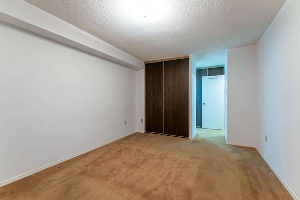 205 Hilda AVE #1812, Toronto C07, ON M2M 4B1