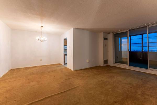 205 Hilda AVE #1812, Toronto C07, ON M2M 4B1