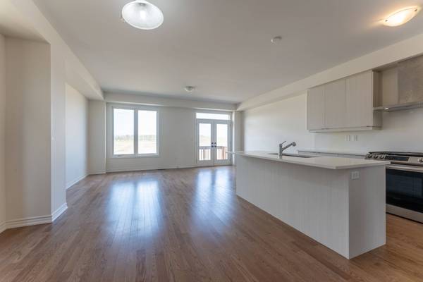 23 Greer ST, Barrie, ON L9J 0R4