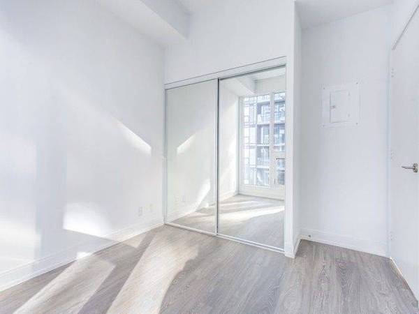 181 Dundas ST E #3601, Toronto C08, ON M5A 0N5