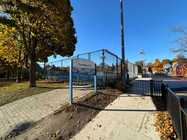 823 Millwood RD #12, Toronto C11, ON M4G 1W3