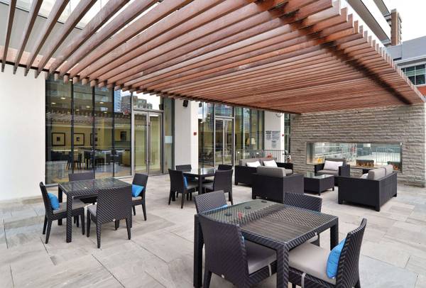 33 Charles ST E #3902, Toronto C08, ON M4Y 0A2