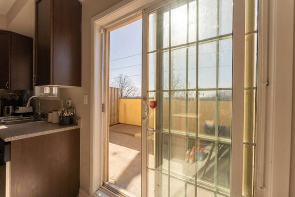 1250 St Martins DR #14, Pickering, ON L1W 0A2