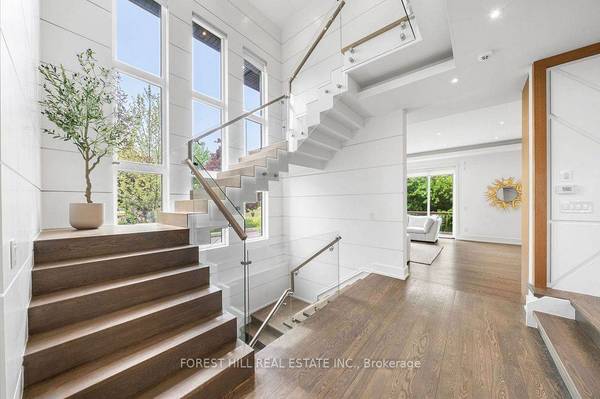416 Patricia AVE, Toronto C07, ON M2R 2M9