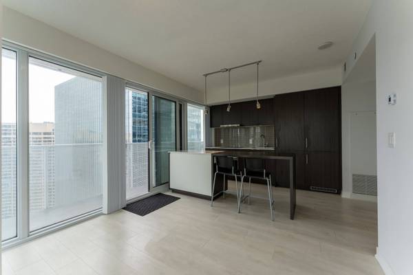 88 Harbour ST #3207