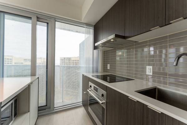 88 Harbour ST #3207, Toronto C01, ON M5J 0C3