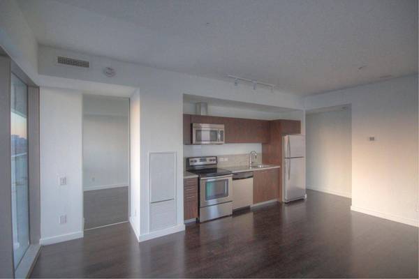 70 Distillery LN #2006, Toronto C08, ON M5A 0E3