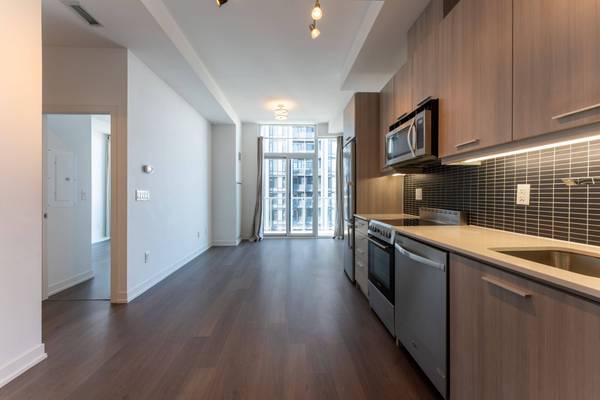 105 George ST #PH01