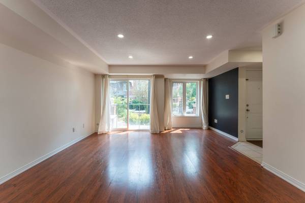 19 Hays BLVD #27