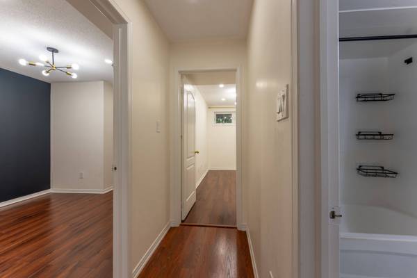 19 Hays BLVD #27, Oakville, ON L6H 0H8