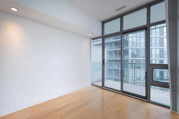 33 Charles ST E #3902, Toronto C08, ON M4Y 0A2
