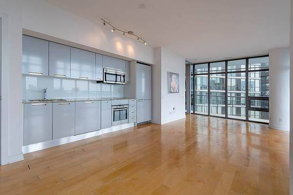 33 Charles ST E #3902, Toronto C08, ON M4Y 0A2