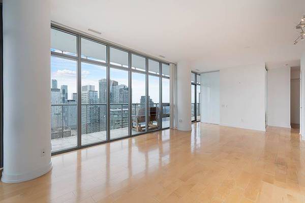 33 Charles ST E #3902, Toronto C08, ON M4Y 0A2