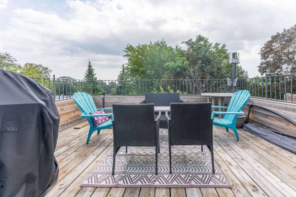 431 Kingston RD #Upper, Toronto E02, ON M4L 1V2
