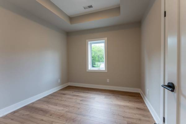 352 Jones AVE #4, Toronto E01, ON M4J 3G3