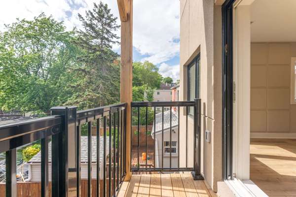 352 Jones AVE #3, Toronto E01, ON M4J 3G3