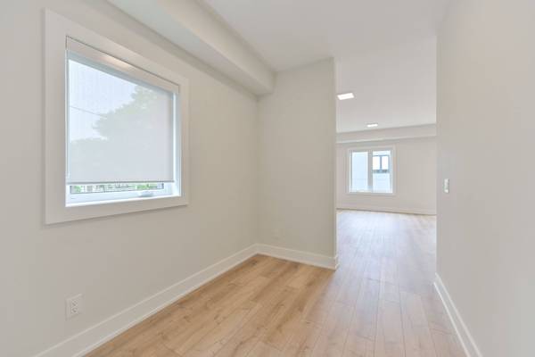 2420 Gerrard ST E #2, Toronto E02, ON M4E 2E9