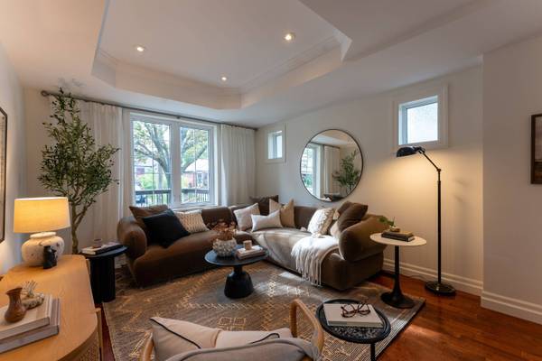 77 Oak Park AVE, Toronto E03, ON M4C 4M4