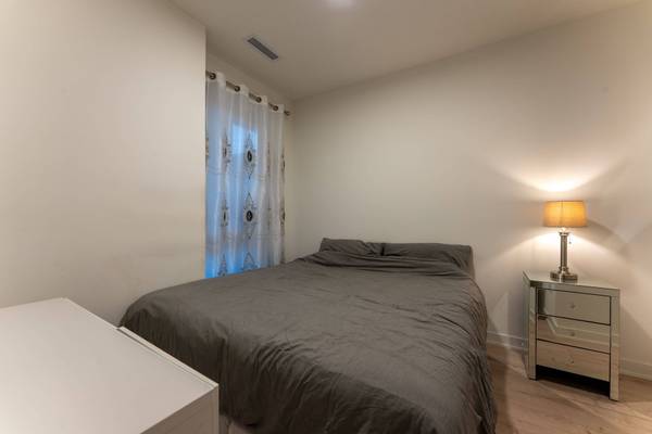 9 Tecumseth ST #206, Toronto C01, ON M5V 0S5