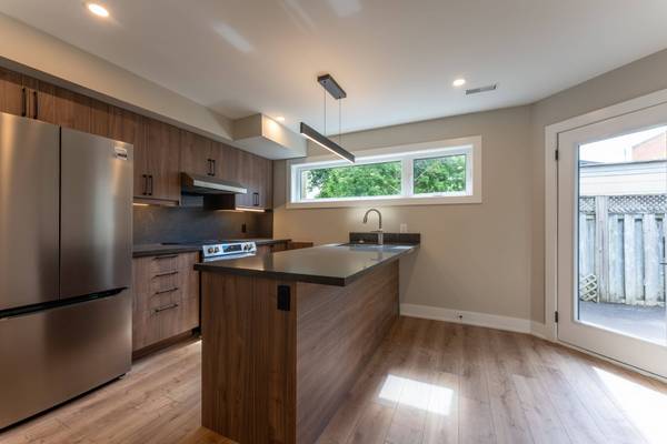 352 Jones AVE #5, Toronto E01, ON M4J 3G3