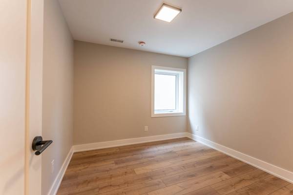 352 Jones AVE #2, Toronto E01, ON M4J 3G3