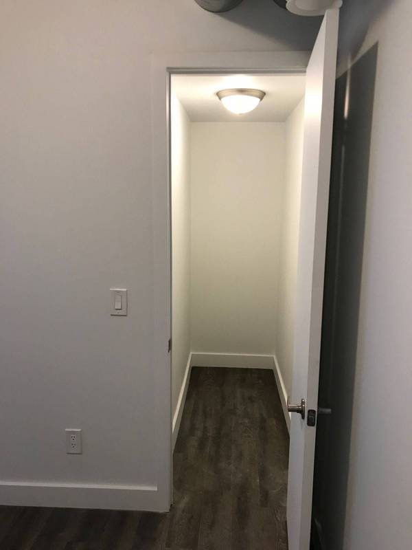 344 Bartlett AVE N #Room 2, Toronto W02, ON M6H 3G7