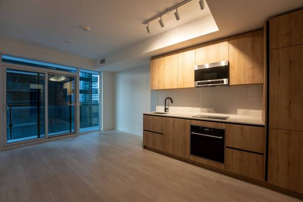 117 Broadway AVE N #N1301, Toronto C10, ON M4P 1V7
