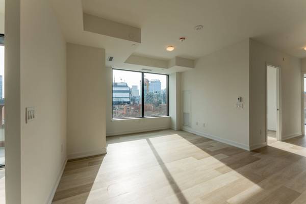 28 Eastern AVE #822, Toronto C08, ON M5A 0Y2