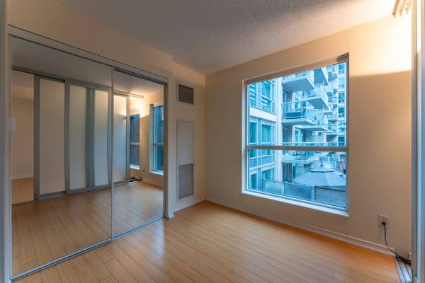 230 King ST E #304, Toronto C08, ON M5A 1K5
